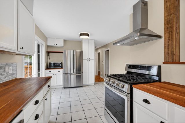 206 4th Street, Belleville, WI 53508