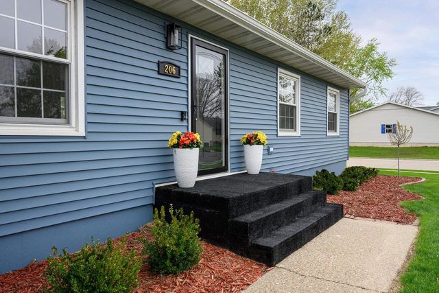 206 4th Street, Belleville, WI 53508
