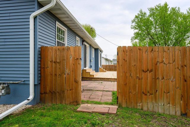 206 4th Street, Belleville, WI 53508