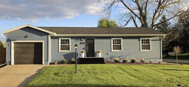 206 4th Street, Belleville, WI 53508