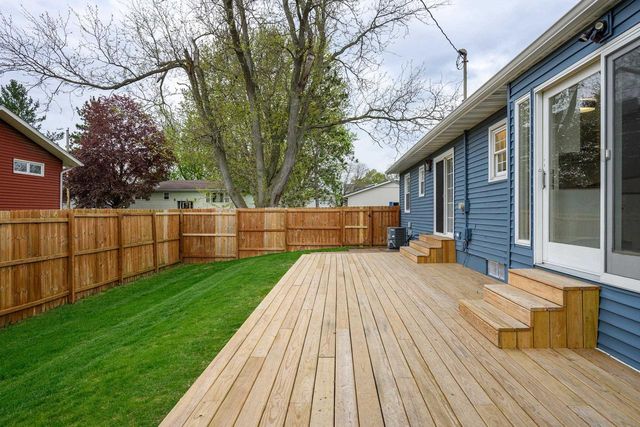 206 4th Street, Belleville, WI 53508