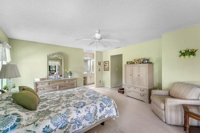 7852 Cloverfield Circle, Boca Raton, FL 33433