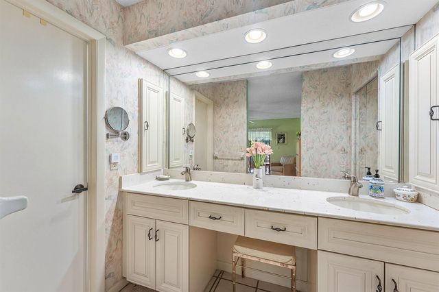 7852 Cloverfield Circle, Boca Raton, FL 33433