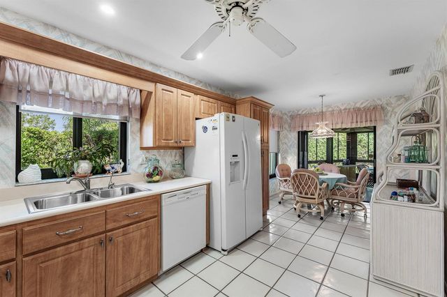 7852 Cloverfield Circle, Boca Raton, FL 33433