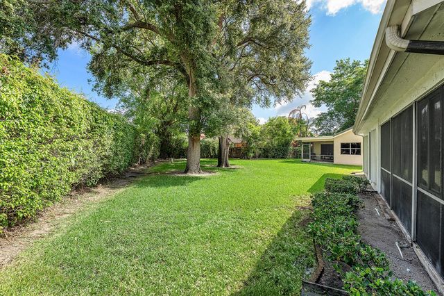 7852 Cloverfield Circle, Boca Raton, FL 33433