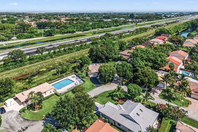 7852 Cloverfield Circle, Boca Raton, FL 33433