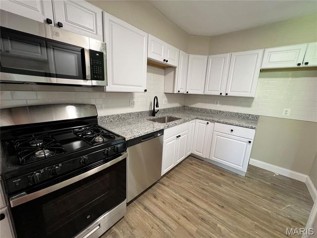 1333 Columbus Drive, St Louis, MO 63138