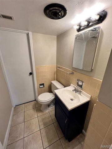 1333 Columbus Drive, St Louis, MO 63138