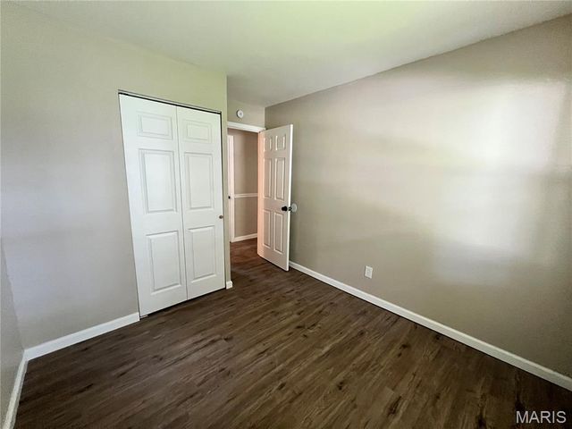 1333 Columbus Drive, St Louis, MO 63138