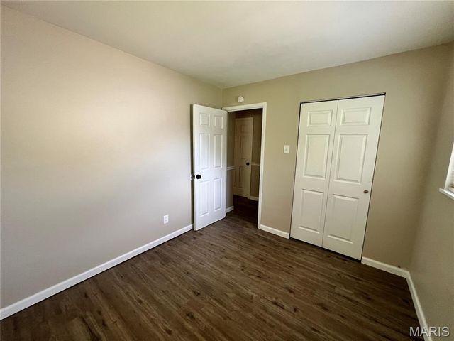 1333 Columbus Drive, St Louis, MO 63138