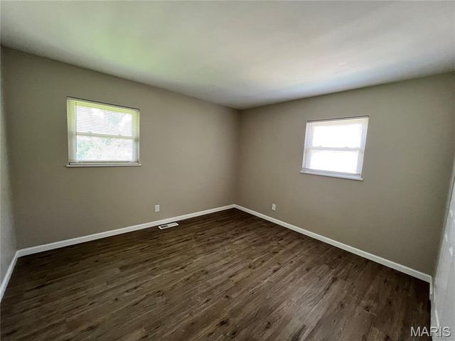 1333 Columbus Drive, St Louis, MO 63138
