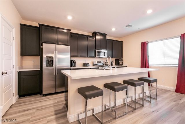 1642 Dire Wolf Avenue, North Las Vegas, NV 89084