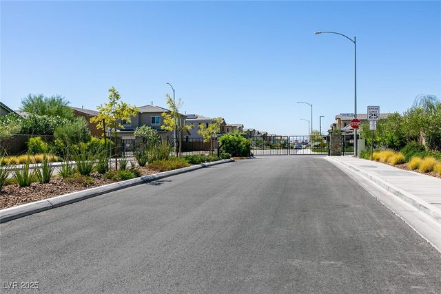 1642 Dire Wolf Avenue, North Las Vegas, NV 89084