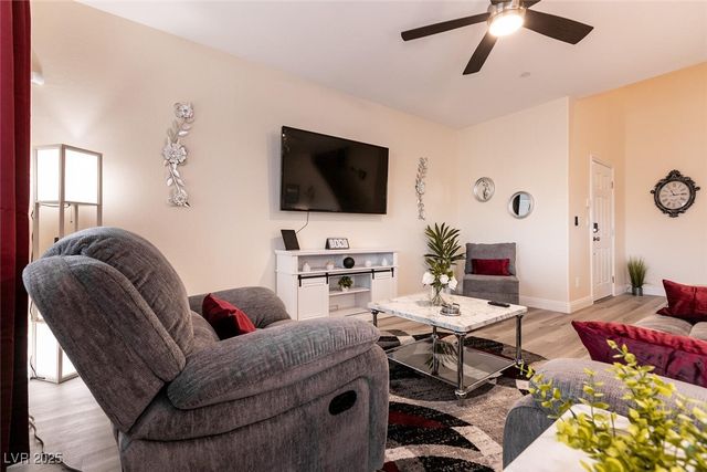 1642 Dire Wolf Avenue, North Las Vegas, NV 89084