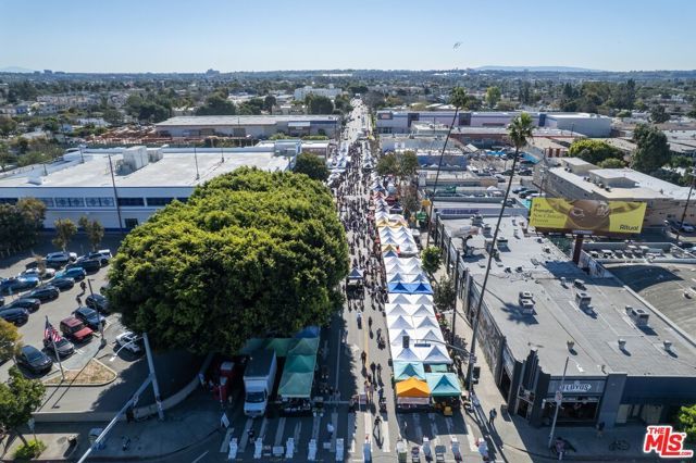 12231 Pacific Avenue, Los Angeles, CA 90066