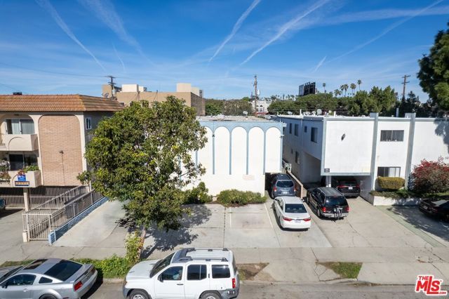 12231 Pacific Avenue, Los Angeles, CA 90066