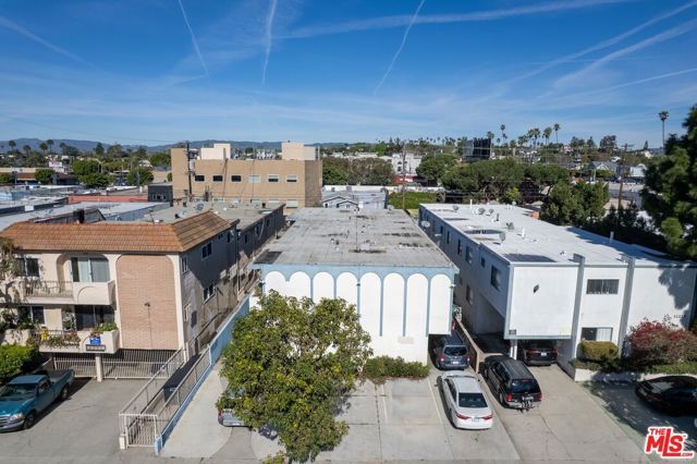 12231 Pacific Avenue, Los Angeles, CA 90066