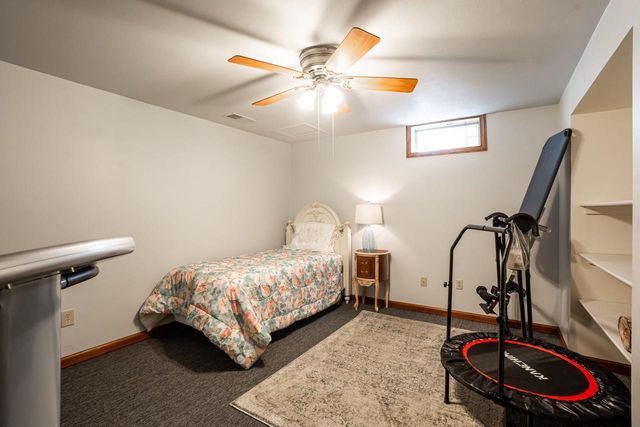 9380 S 15th AVENUE, Oak Creek, WI 53154