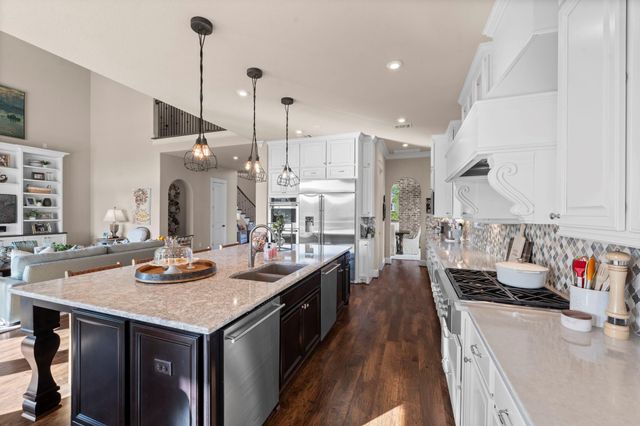 2203 Flameleaf Court, Conroe, TX 77384