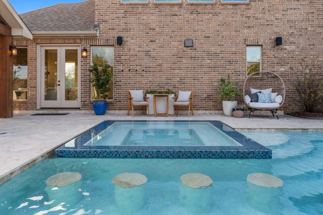 2203 Flameleaf Court, Conroe, TX 77384