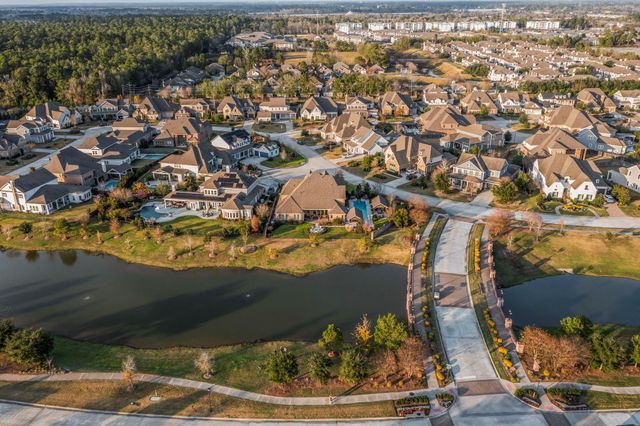 2203 Flameleaf Court, Conroe, TX 77384