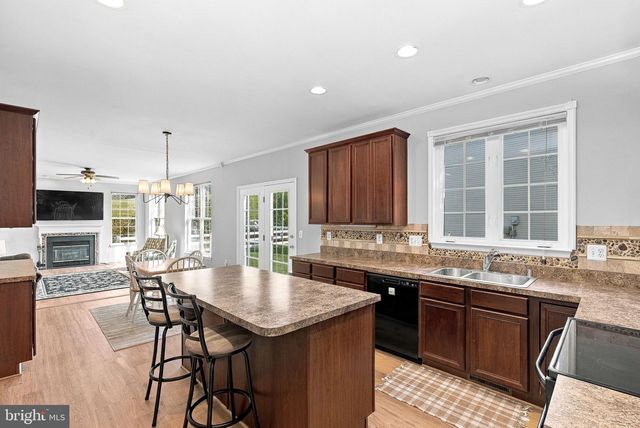 17512 TEDLER CIR, Round Hill, VA 20141