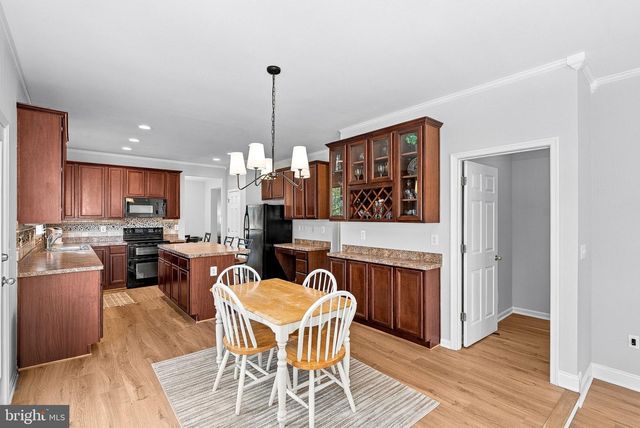 17512 TEDLER CIR, Round Hill, VA 20141