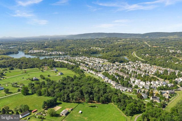 17512 TEDLER CIR, Round Hill, VA 20141