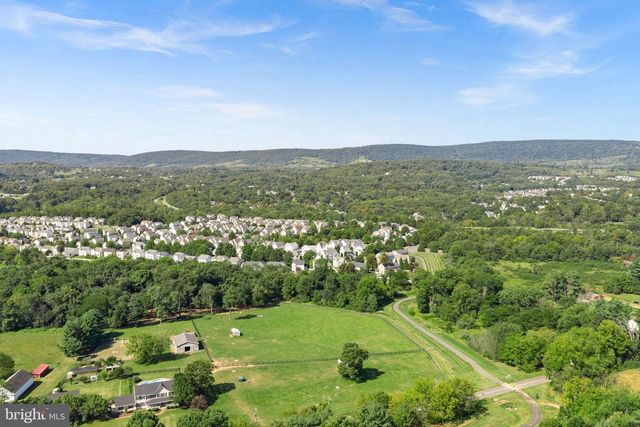 17512 TEDLER CIR, Round Hill, VA 20141