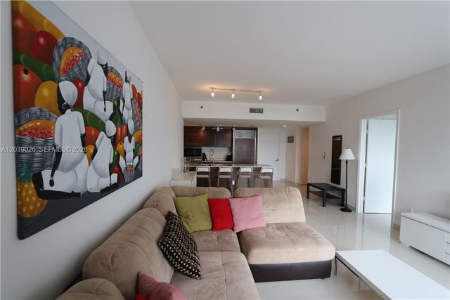 465 Brickell Ave 4706, Miami, FL 33131