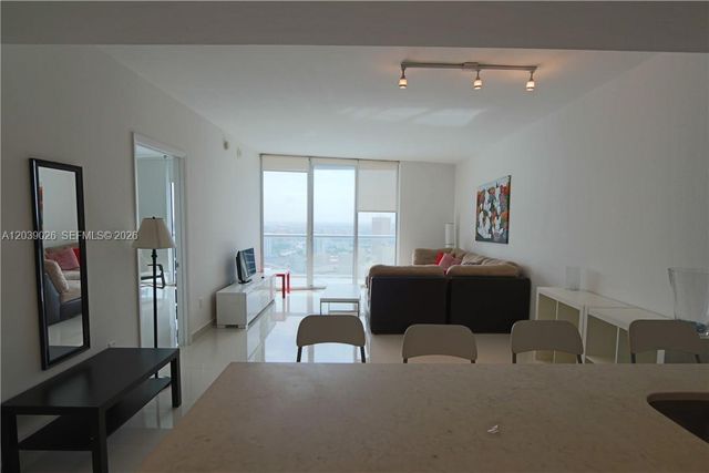 465 Brickell Ave 4706, Miami, FL 33131
