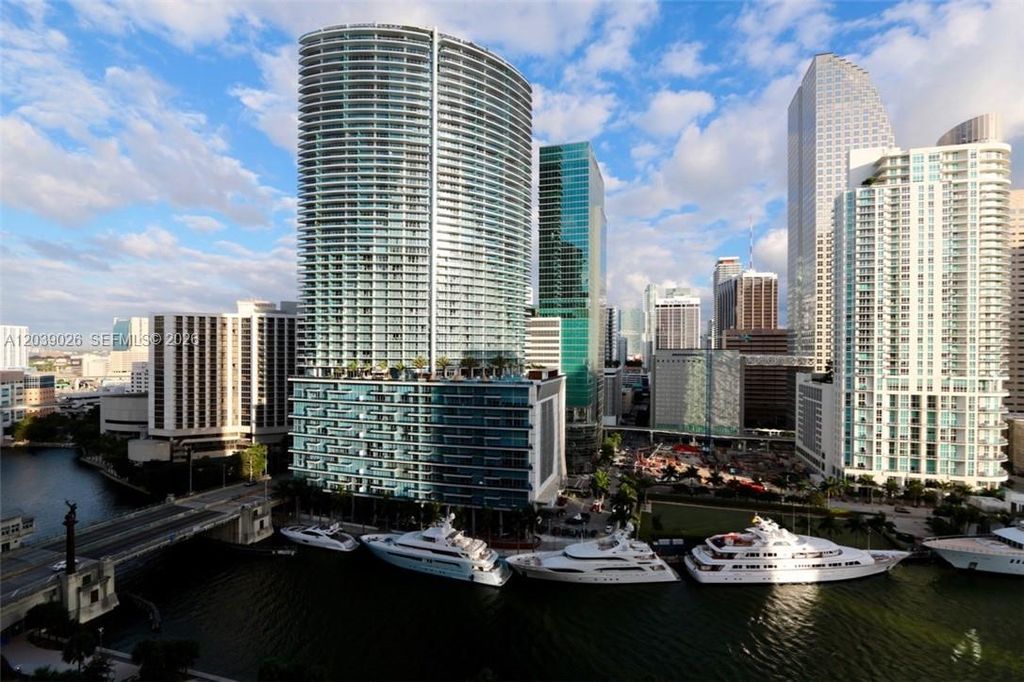 465 Brickell Ave 4706, Miami, FL 33131