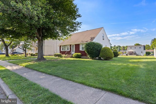 20 DOREEN RD, Hamilton, NJ 08690