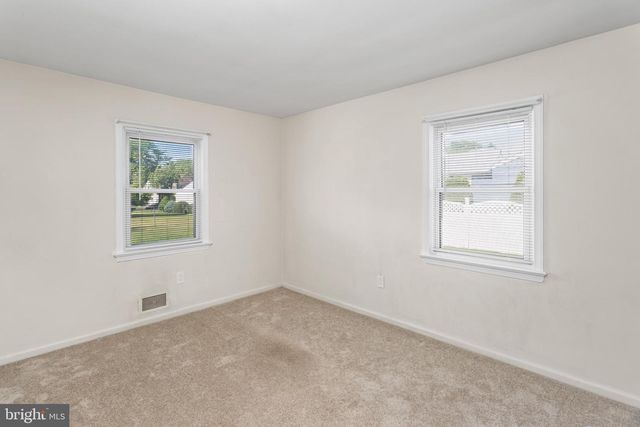 20 DOREEN RD, Hamilton, NJ 08690