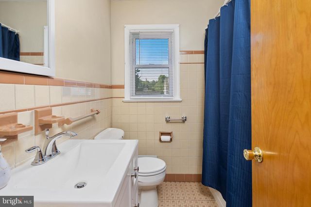 20 DOREEN RD, Hamilton, NJ 08690