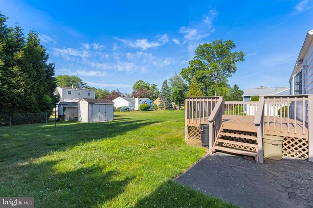 20 DOREEN RD, Hamilton, NJ 08690