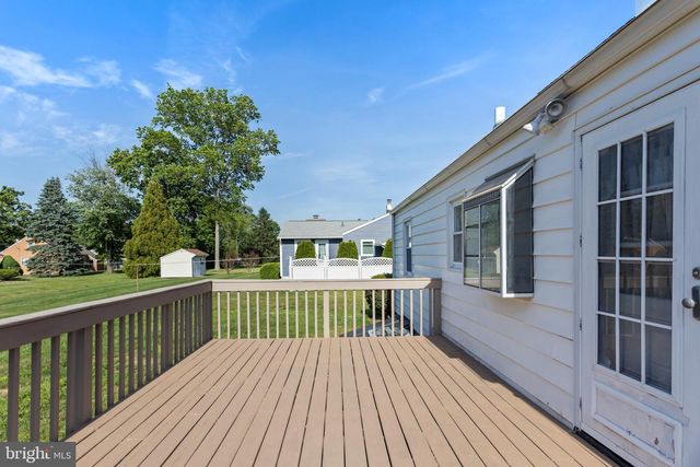 20 DOREEN RD, Hamilton, NJ 08690