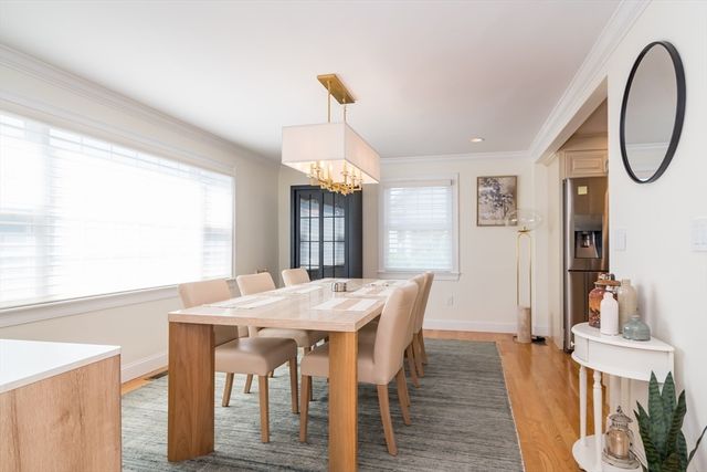 286 Linden Street 286, Wellesley, MA 02482