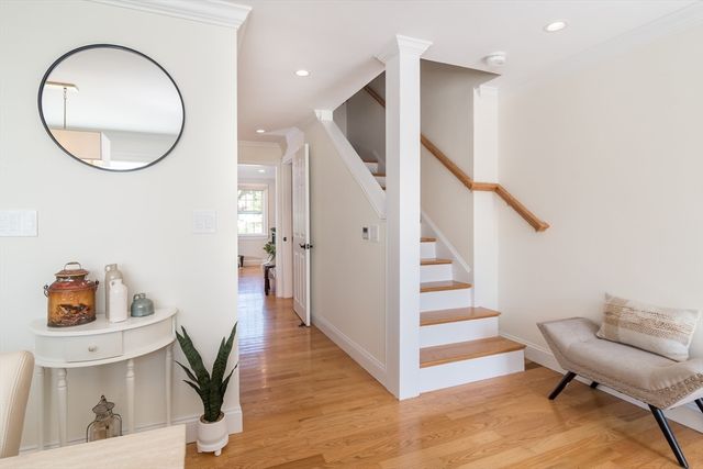 286 Linden Street 286, Wellesley, MA 02482