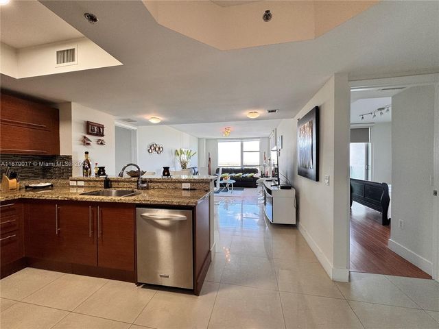 2681 N Flamingo Rd 1503S, Sunrise, FL 33323