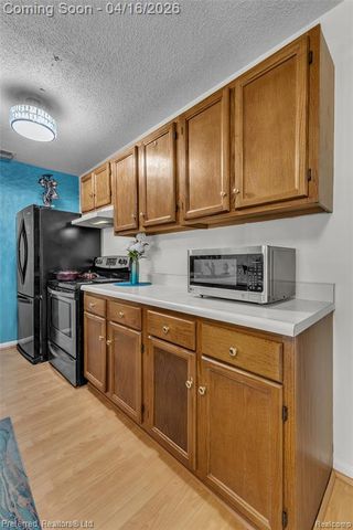 35839 Hunter Avenue, Westland, MI 48185