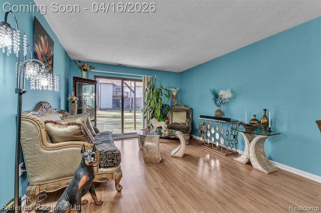 35839 Hunter Avenue, Westland, MI 48185