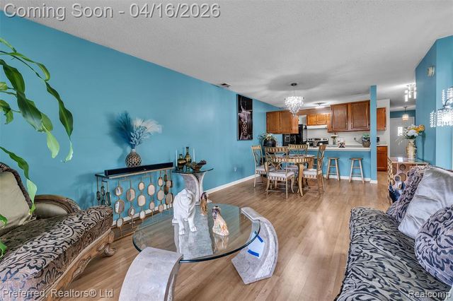 35839 Hunter Avenue, Westland, MI 48185