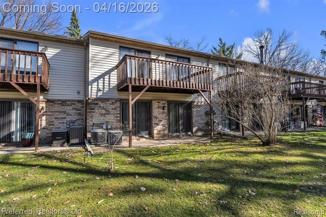 35839 Hunter Avenue, Westland, MI 48185