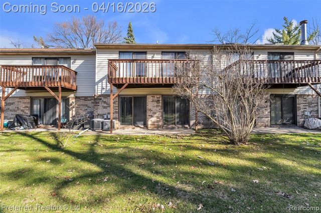 35839 Hunter Avenue, Westland, MI 48185