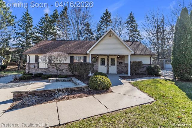 35839 Hunter Avenue, Westland, MI 48185