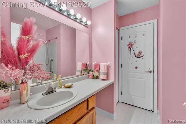 35839 Hunter Avenue, Westland, MI 48185
