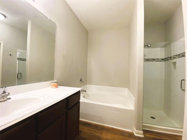7111 Glenridge, Rosenberg, TX 77469