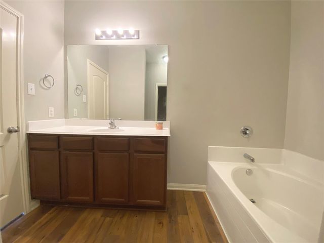 7111 Glenridge, Rosenberg, TX 77469