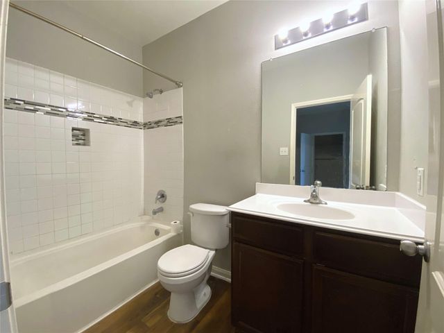 7111 Glenridge, Rosenberg, TX 77469